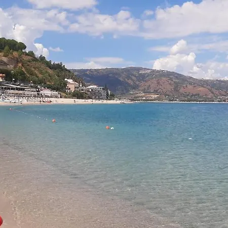 Hotel Enthony Intero A Due Passi Dal Mare 6 Posti Letto *